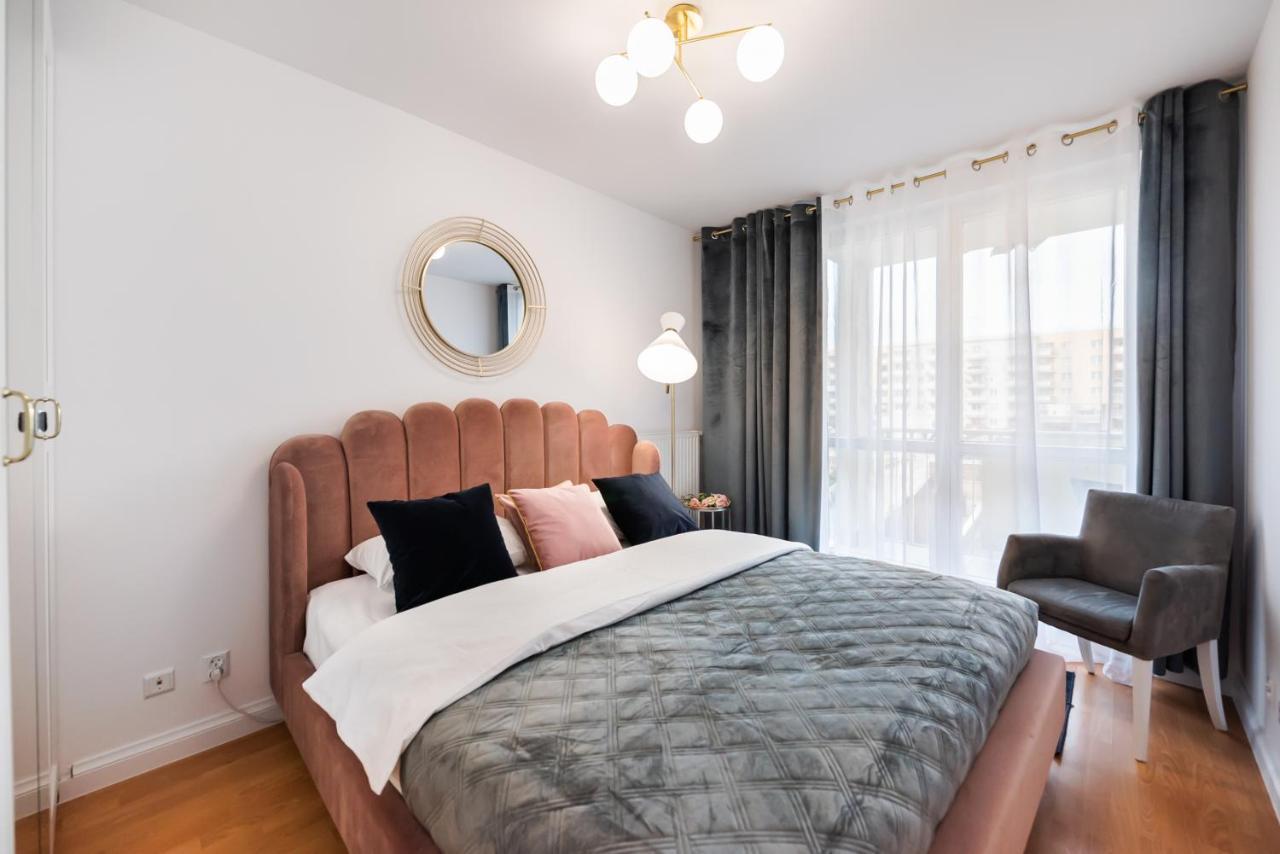 Metro Kondratowicza Velvet Apartment Varşova Dış mekan fotoğraf