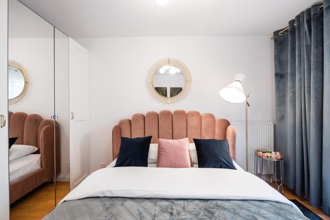 Metro Kondratowicza Velvet Apartment Varşova Dış mekan fotoğraf