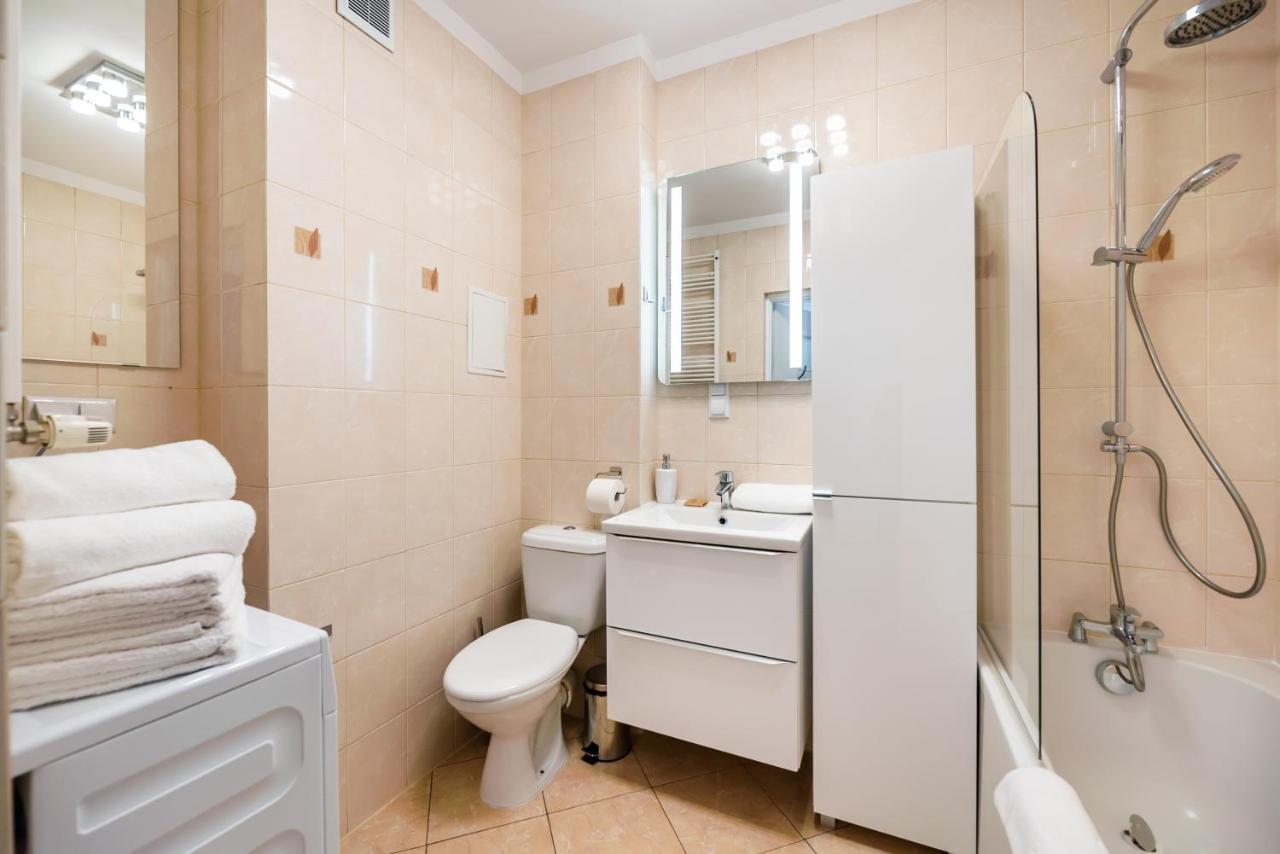 Metro Kondratowicza Velvet Apartment Varşova Dış mekan fotoğraf